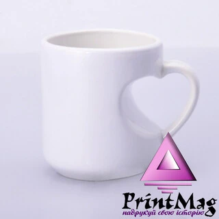 ЧАШКА ДЛЯ СУБЛІМАЦІЇ БІЛА З РУЧКОЮ У ВИГЛЯДІ СЕРЦЯ 300мл
